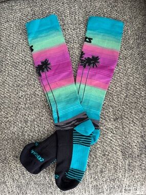 Zensah Compression Knee-High Socks Size Medium